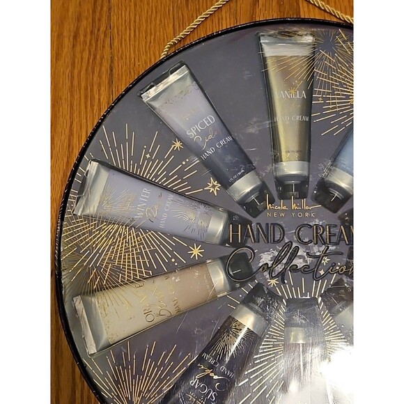 New In Sealed Box Nicole Miller New York Holiday Hand Cream Collection 10 Scents - Picture 2 of 12